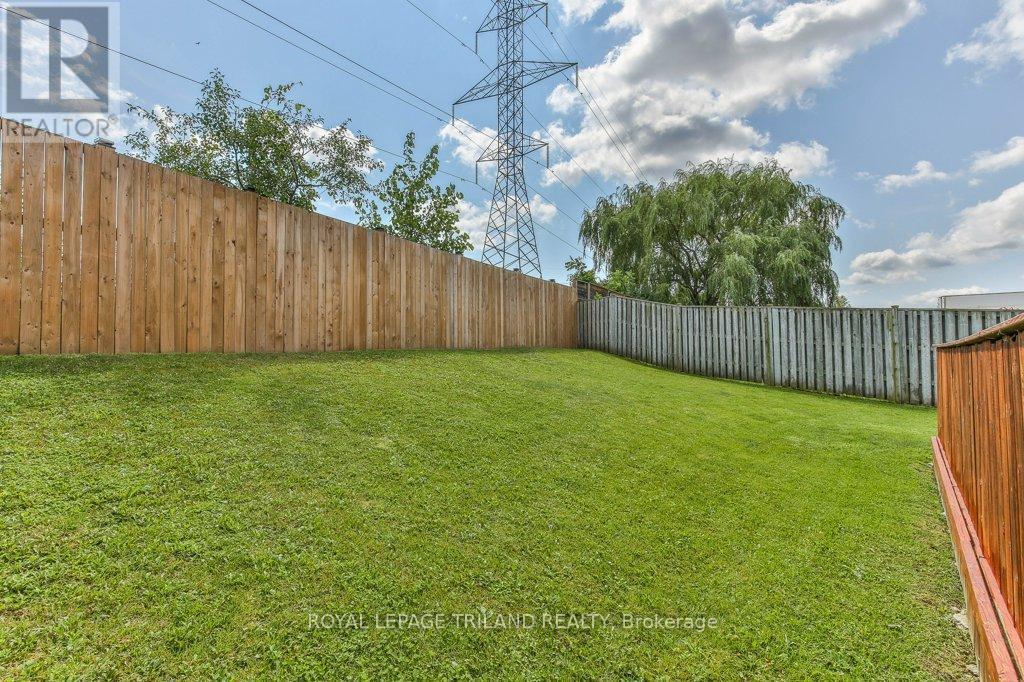 39 Phair Crescent, London, Ontario  N5Z 5B5 - Photo 33 - X11822386