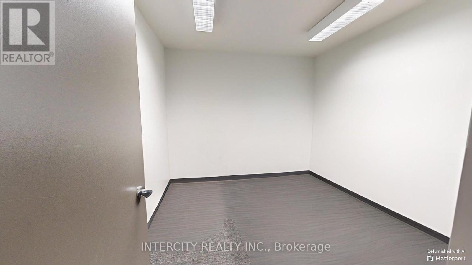 2nd Flr - 627 Bloor Street W, Toronto, Ontario  M6G 1K8 - Photo 11 - C10411526