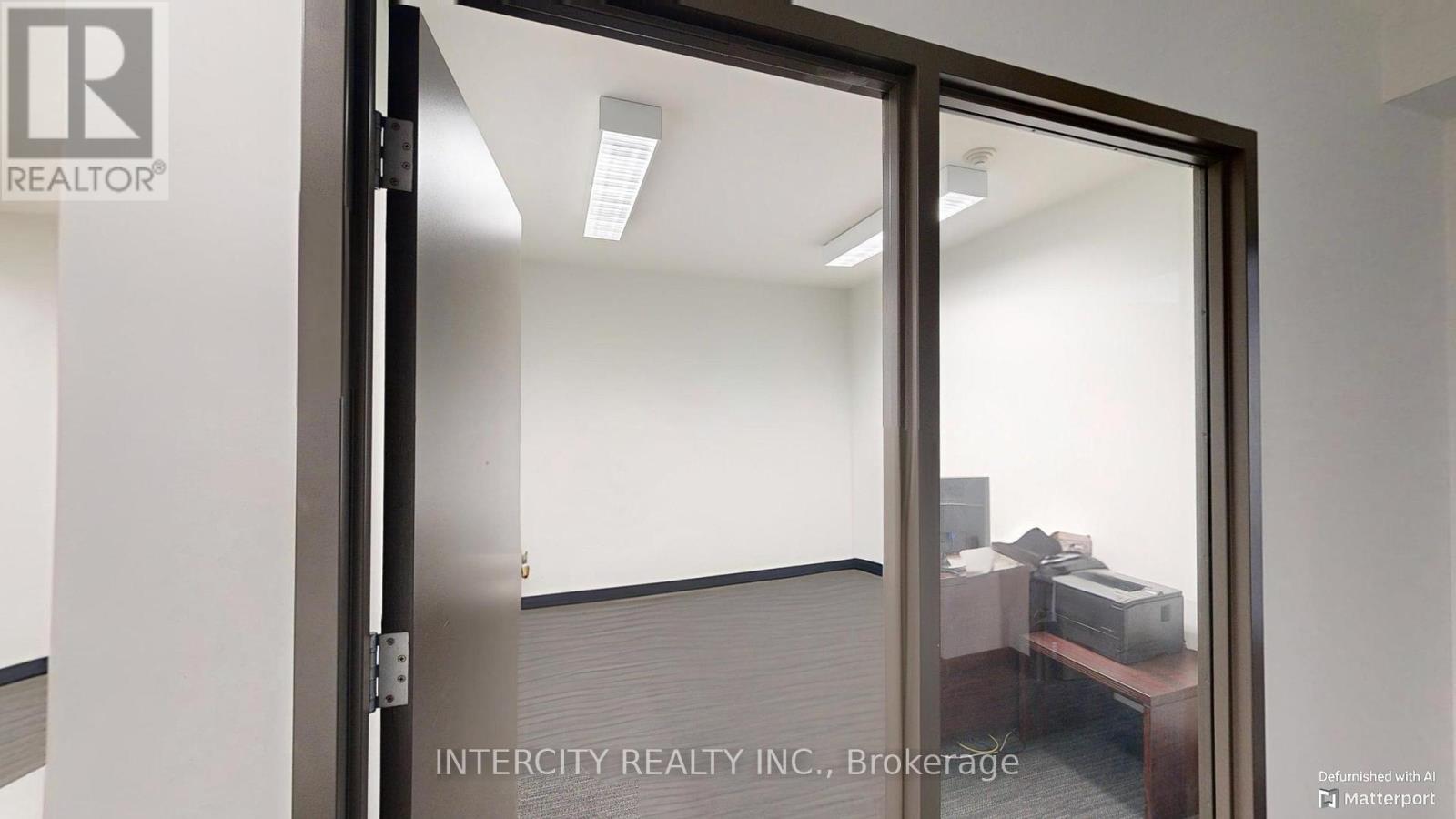 2/f - 627 Bloor Street W, Toronto, Ontario  M6G 1K8 - Photo 8 - C10441975