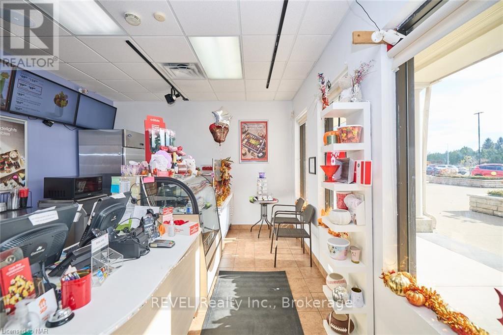 27 - 111 Fourth Ave Avenue, St. Catharines, Ontario  L2S 3P4 - Photo 4 - X11294997