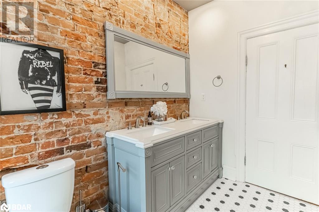 72 High Street, Barrie, Ontario  L4N 1W4 - Photo 16 - 40682359