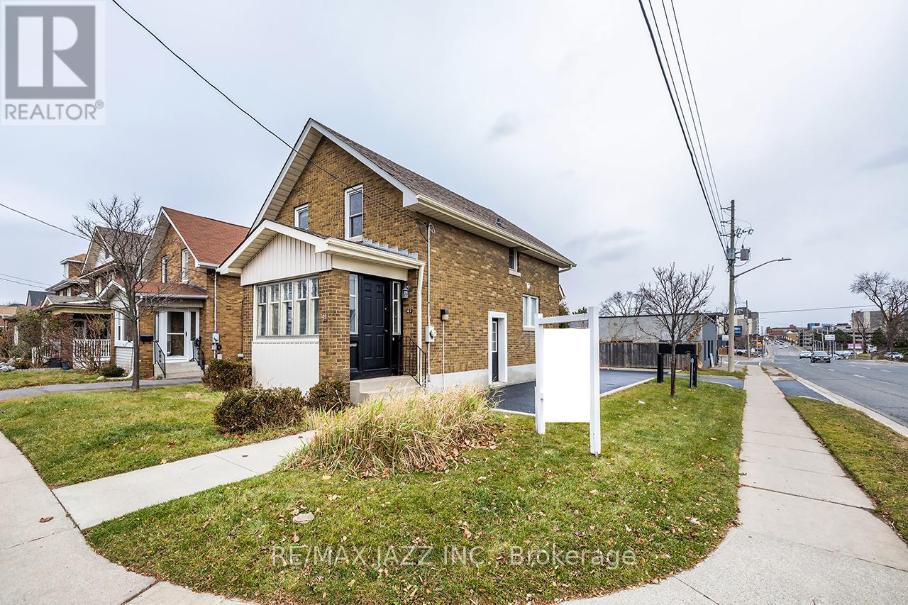 41 Warren Avenue, Oshawa (Mclaughlin), Ontario  L1J 4G1 - Photo 2 - E11822409