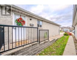 300 AUDEN ROAD, Guelph, Ontario