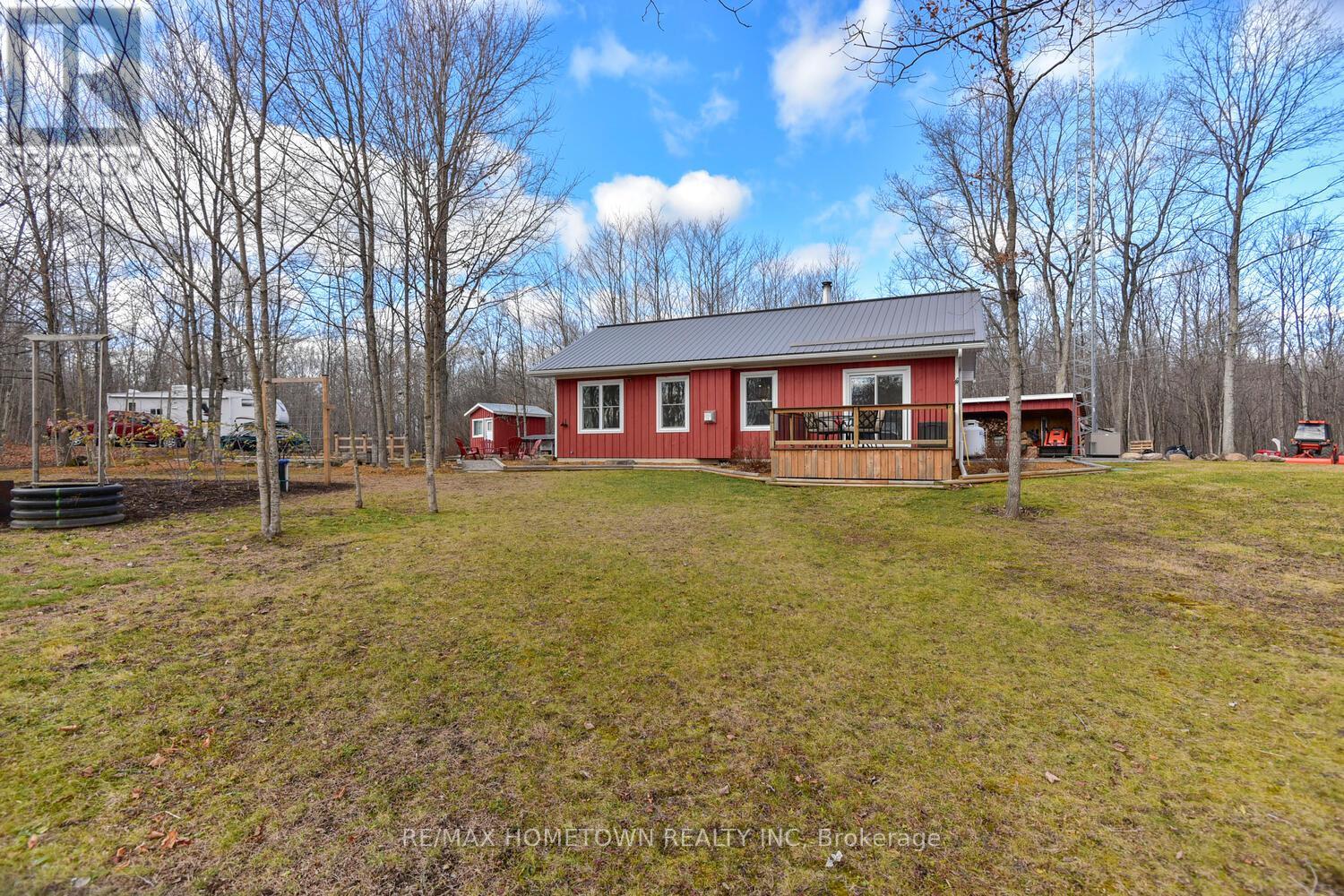 5 MONTGOMERY ROAD Elizabethtown-Kitley