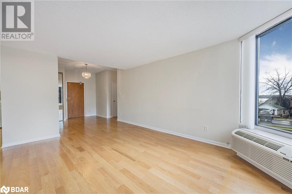 181 Collier Street Unit# 104, Barrie, Ontario  L4M 5L6 - Photo 6 - 40681263