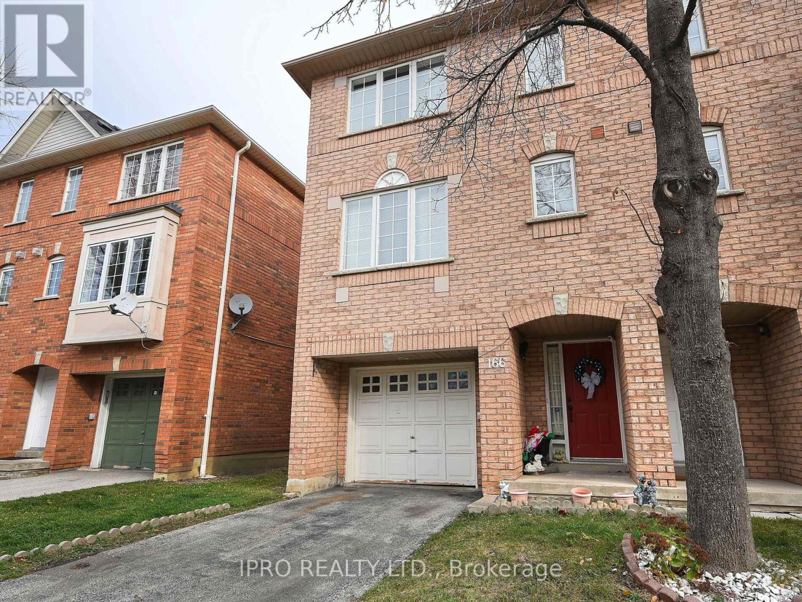 Property at 166 - 80 ACORN PLACE image 2