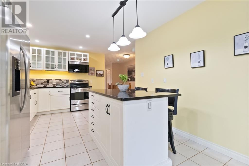 25 Killarney Street, Brantford, Ontario  N3T 6L4 - Photo 12 - 40681671