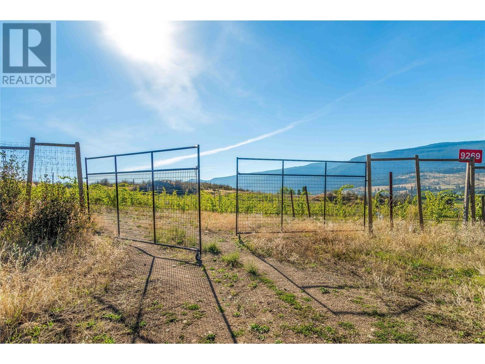 9269 Highway 6, Coldstream, British Columbia  V1B 3B5 - Photo 14 - 10329532