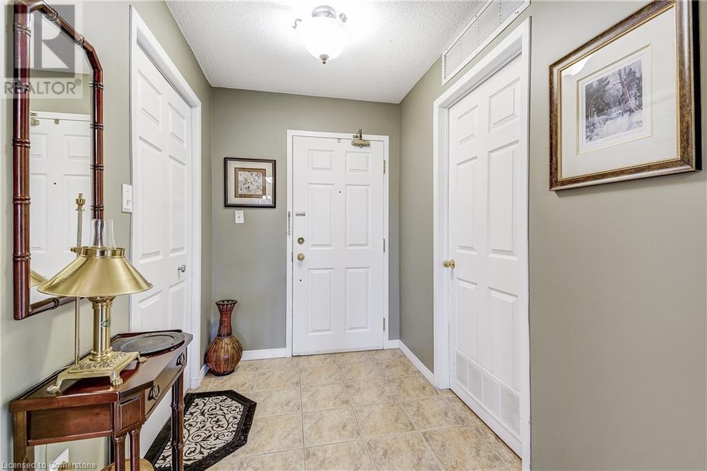 216 Plains Road W Unit# A402, Burlington, Ontario  L7T 4K8 - Photo 2 - 40682654