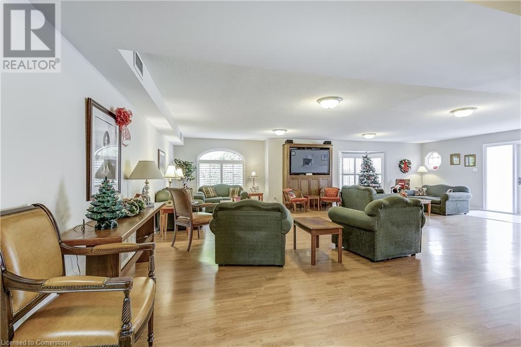 216 Plains Road W Unit# A402, Burlington, Ontario  L7T 4K8 - Photo 35 - 40682654