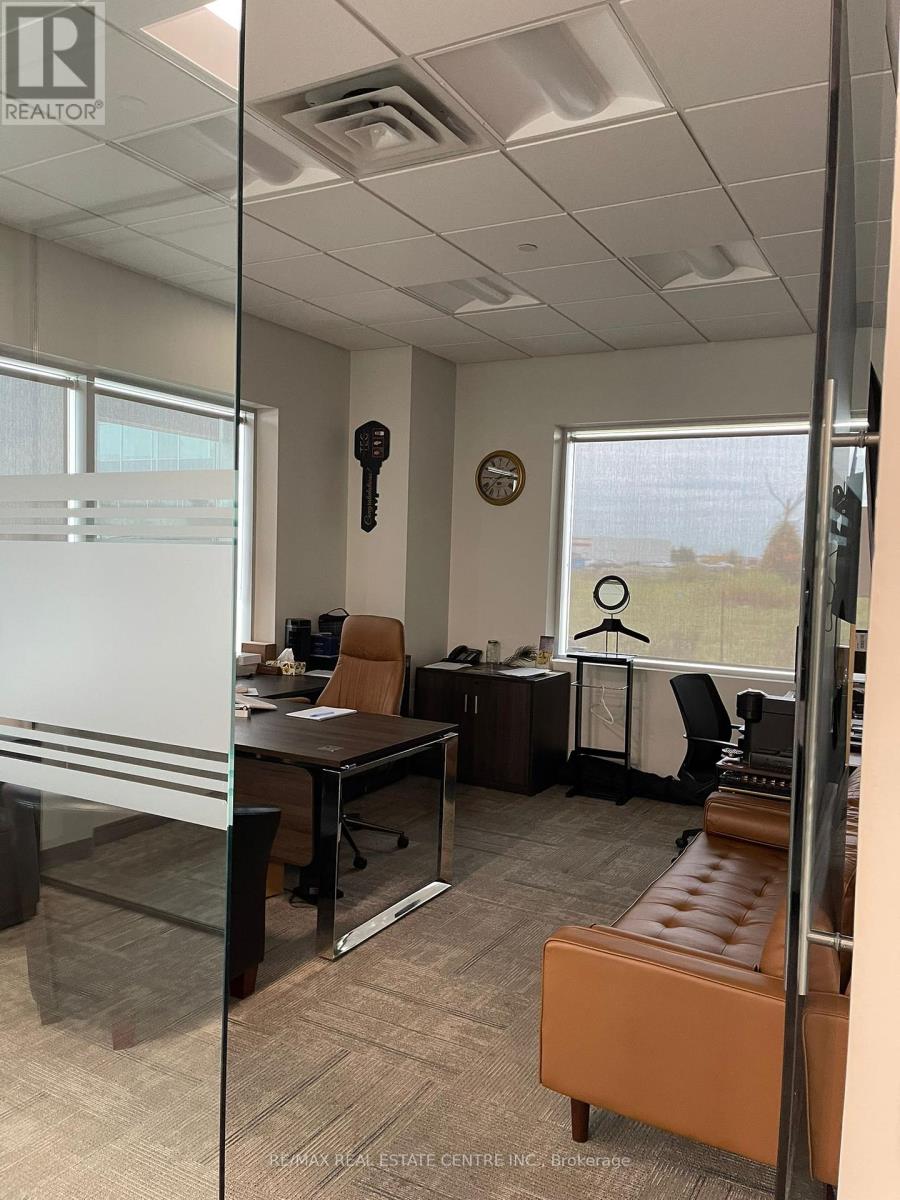 1 - 30 Topflight Drive, Mississauga, Ontario  L5S 0A8 - Photo 12 - W8337500