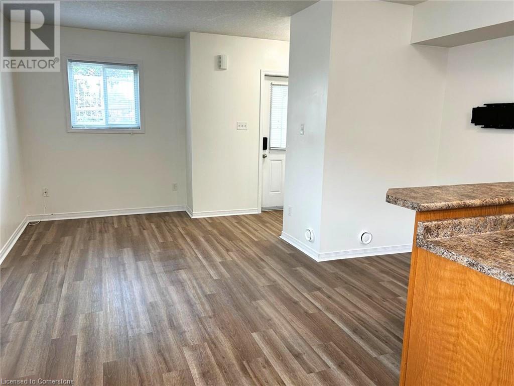 50 Howe Drive Unit# 19d, Kitchener, Ontario  N2E 0A3 - Photo 7 - 40682707