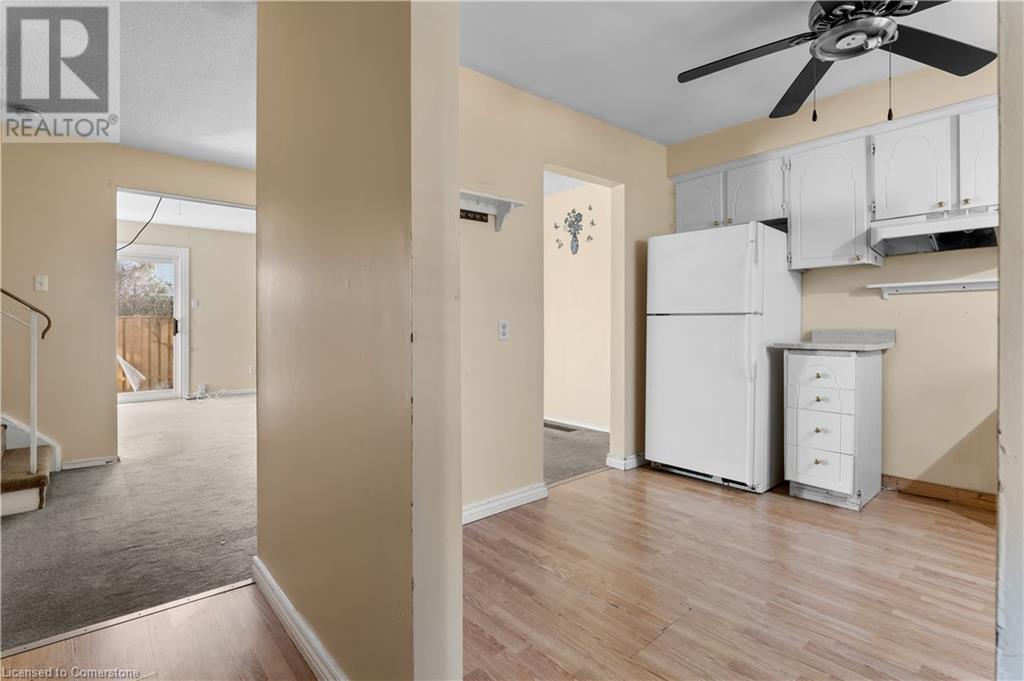 25 Bryna Avenue Unit# M, Hamilton, Ontario  L9A 4W9 - Photo 10 - 40682608