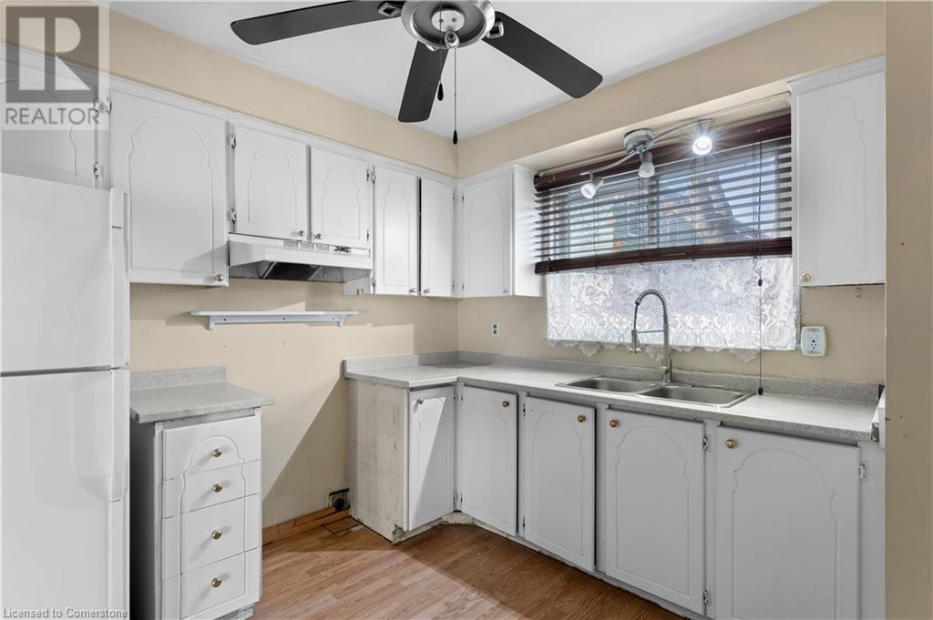 25 Bryna Avenue Unit# M, Hamilton, Ontario  L9A 4W9 - Photo 11 - 40682608