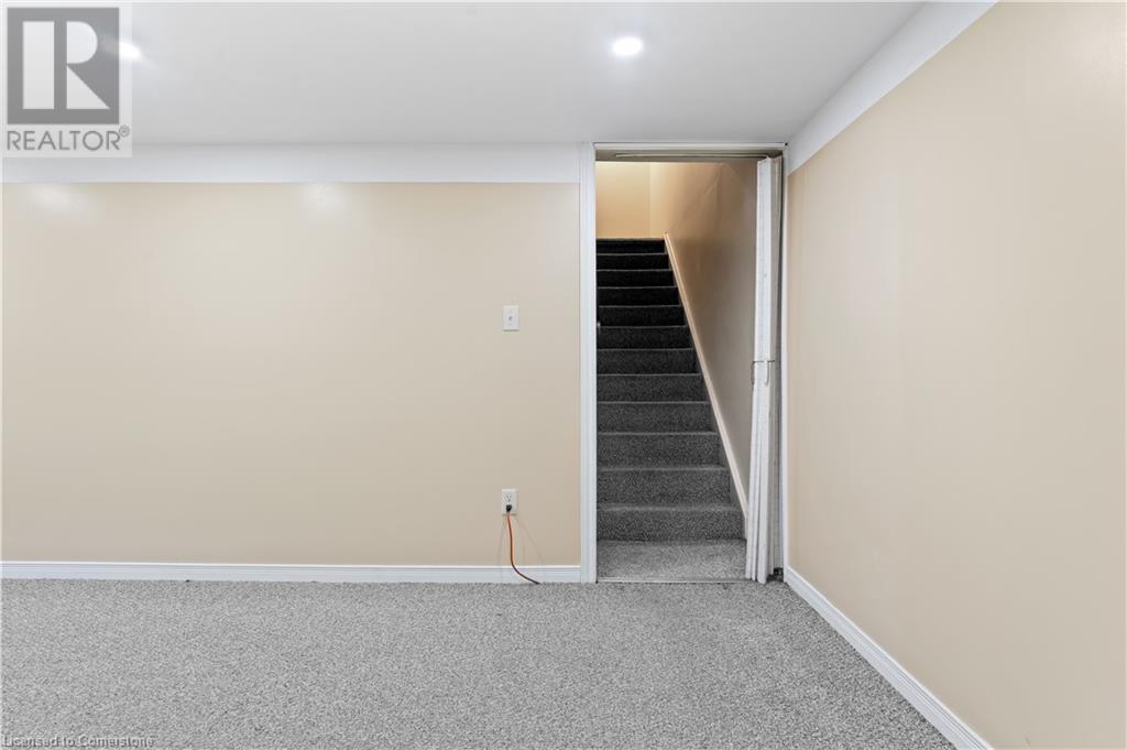 25 Bryna Avenue Unit# M, Hamilton, Ontario  L9A 4W9 - Photo 24 - 40682608