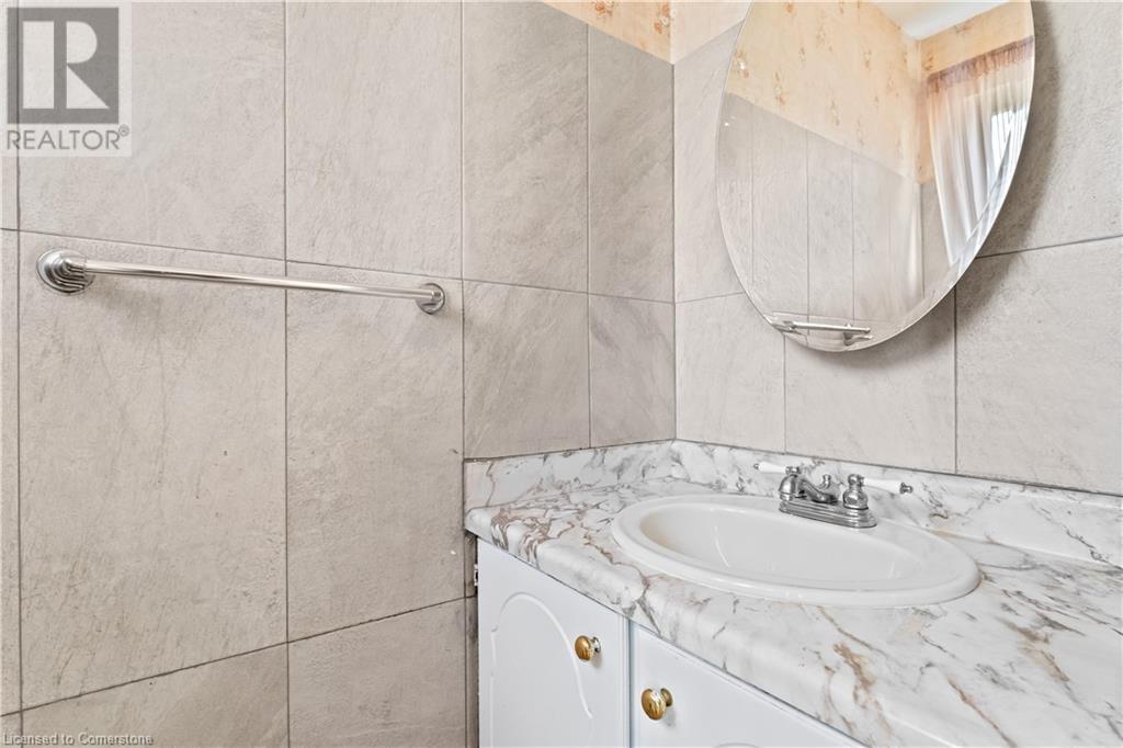 25 Bryna Avenue Unit# M, Hamilton, Ontario  L9A 4W9 - Photo 9 - 40682608