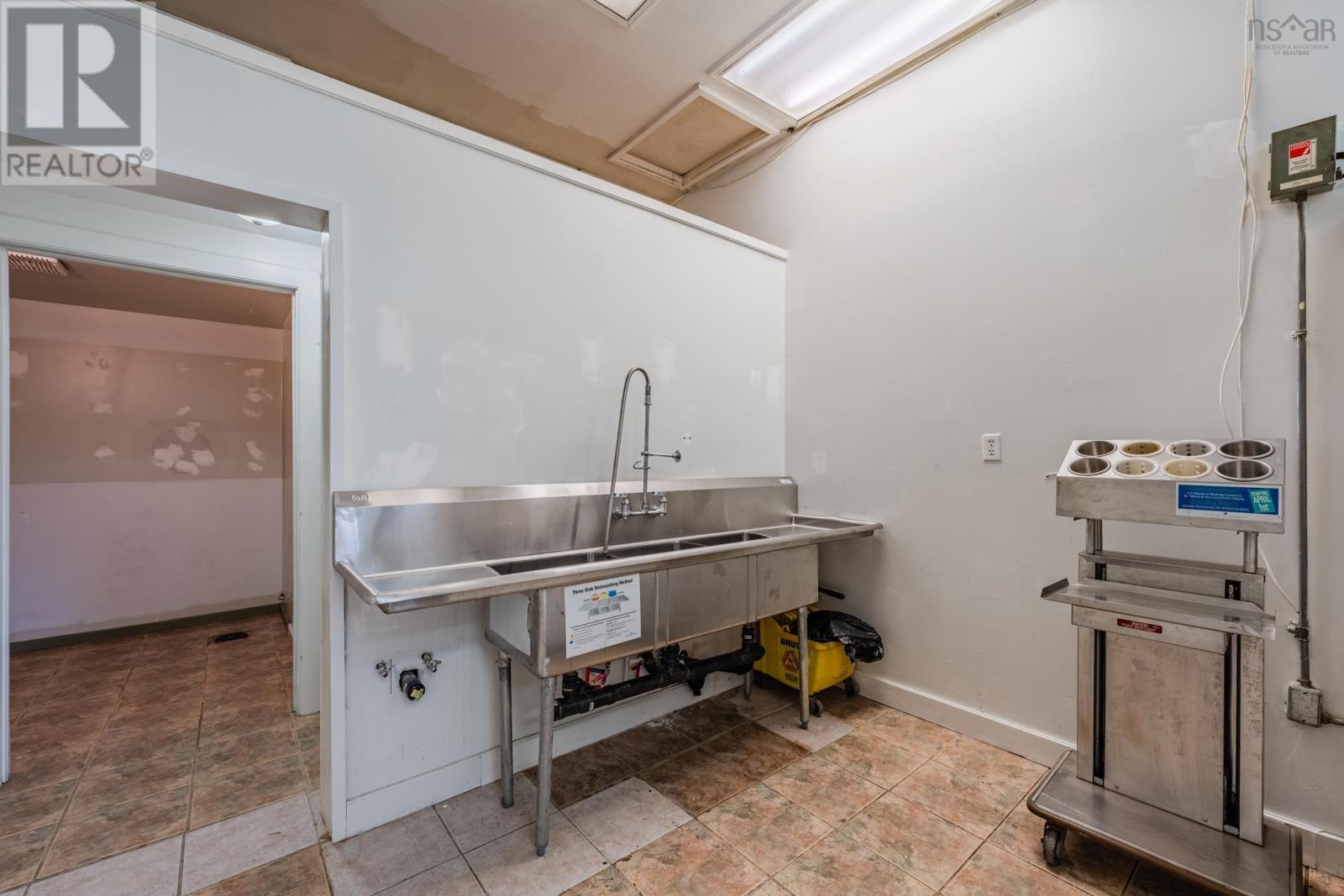 8837 Highway 1, Meteghan River, Nova Scotia  B0W 2L0 - Photo 24 - 202427529