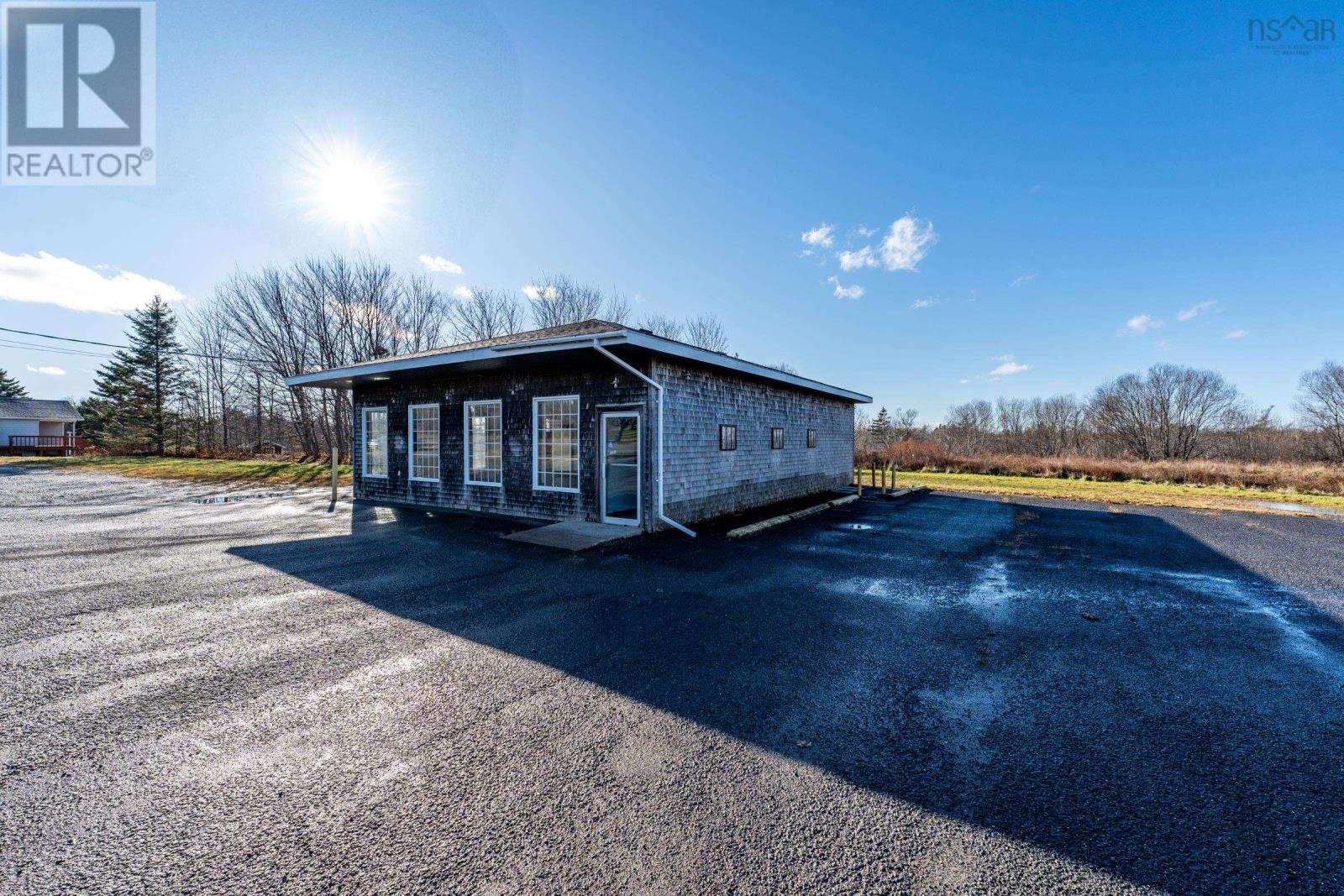 8837 Highway 1, Meteghan River, Nova Scotia  B0W 2L0 - Photo 3 - 202427529