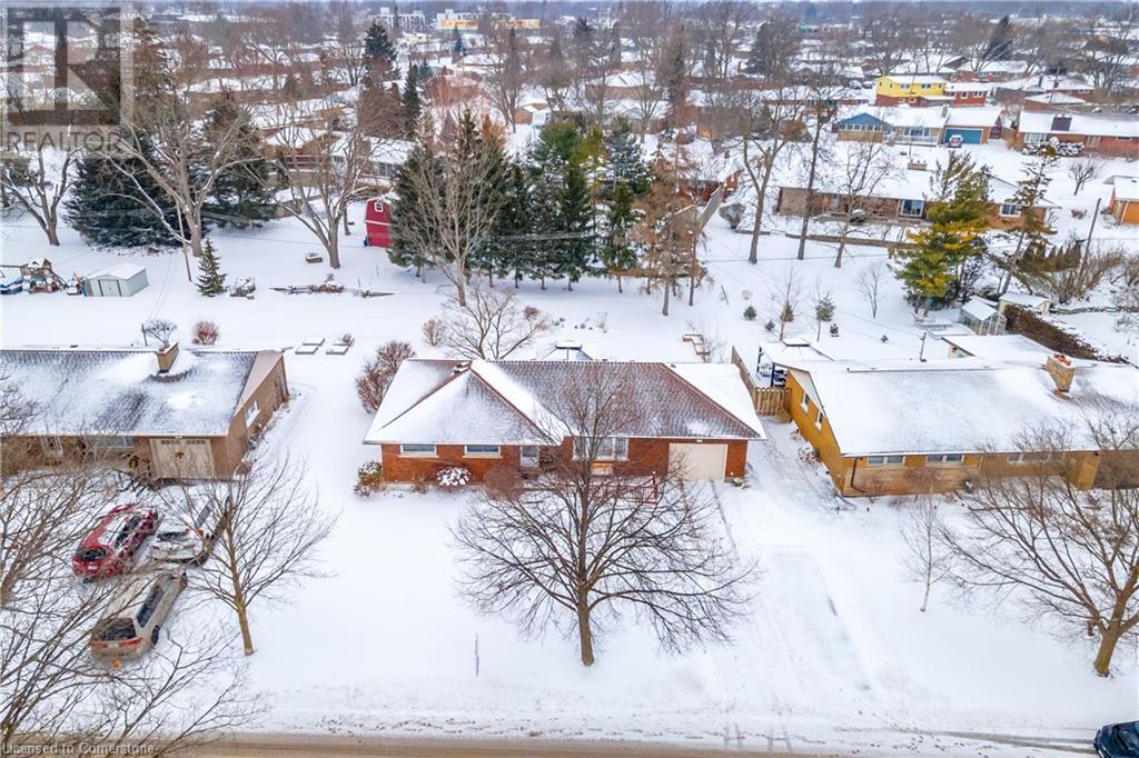 15 Colbeck Drive, Welland, Ontario  L3C 5B4 - Photo 5 - 40682590