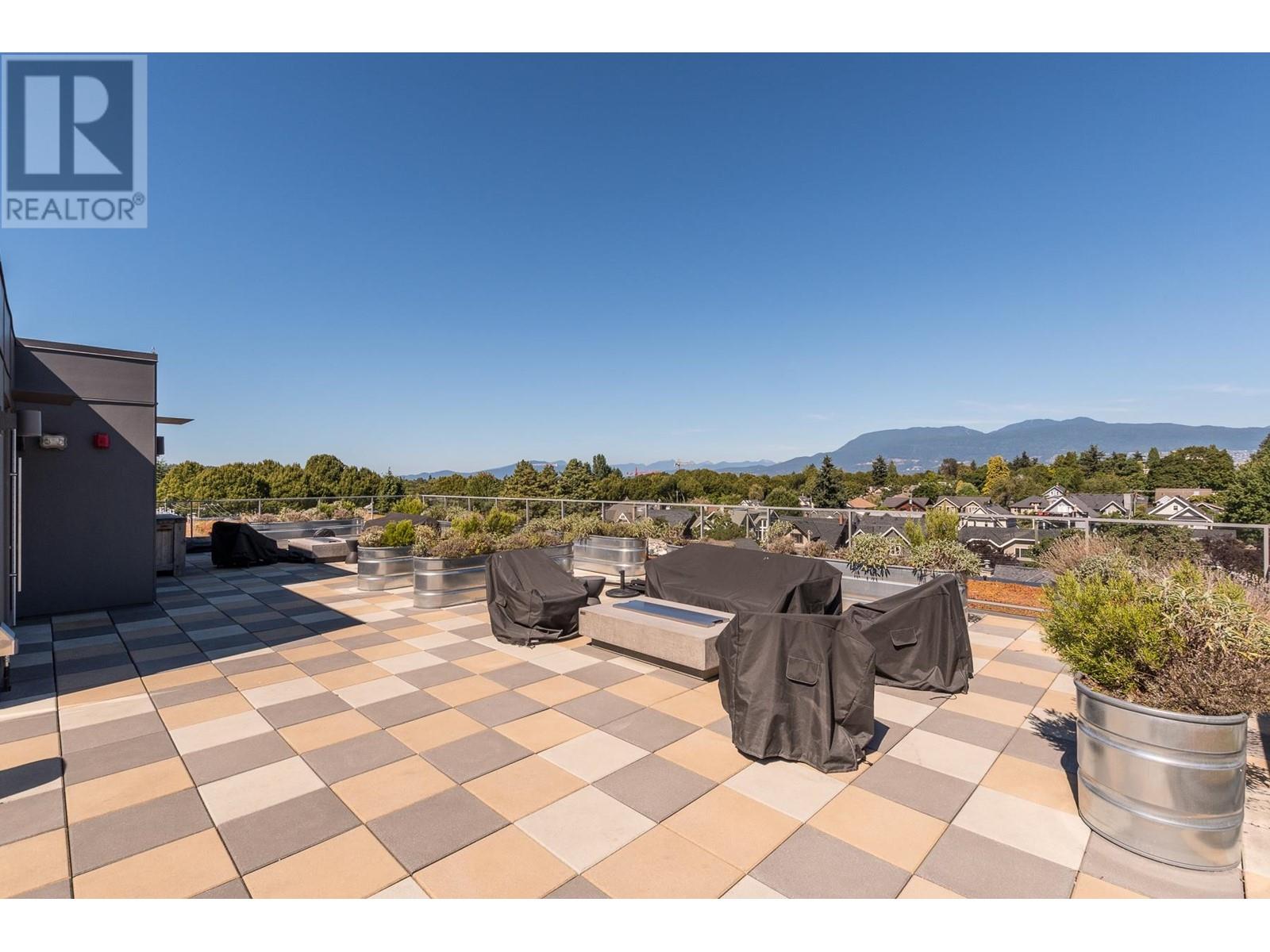 Listing Picture 30 of 38 : 404 2485 LARCH STREET, Vancouver / 溫哥華 - 魯藝地產 Yvonne Lu Group - MLS Medallion Club Member