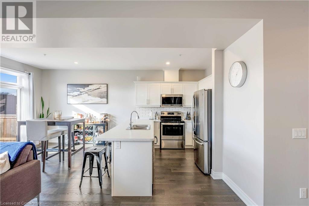 41 Corbin Street, St. Catharines, Ontario  L2P 0E8 - Photo 4 - 40682754