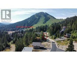 1018 OLAUS Way, rossland, British Columbia