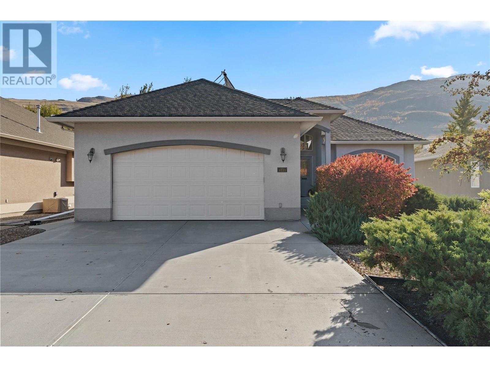 3727 OVERLANDER Drive, kamloops, British Columbia