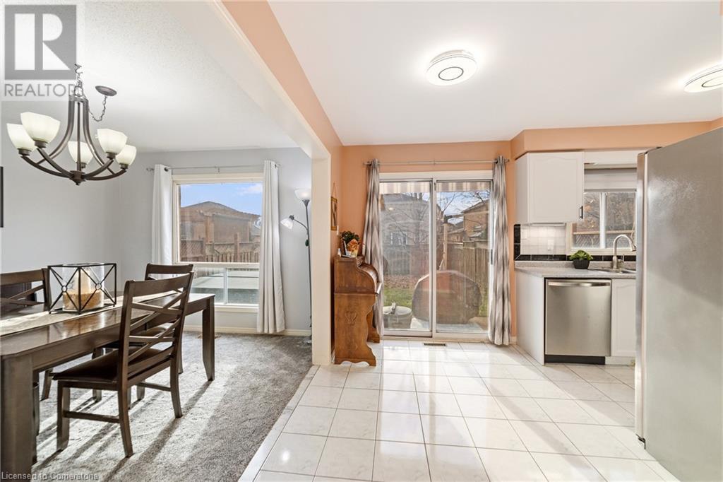 516 Eliza CrescentBurlington, Ontario  L7L 6C9 - Photo 10 - 40681008
