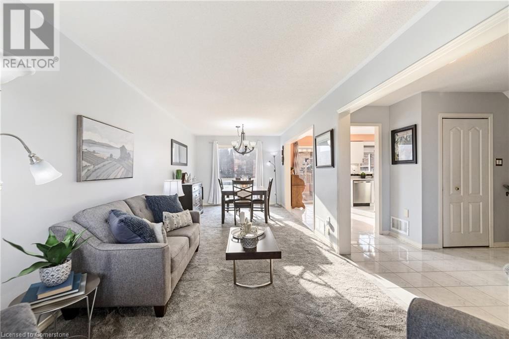 516 Eliza CrescentBurlington, Ontario  L7L 6C9 - Photo 7 - 40681008