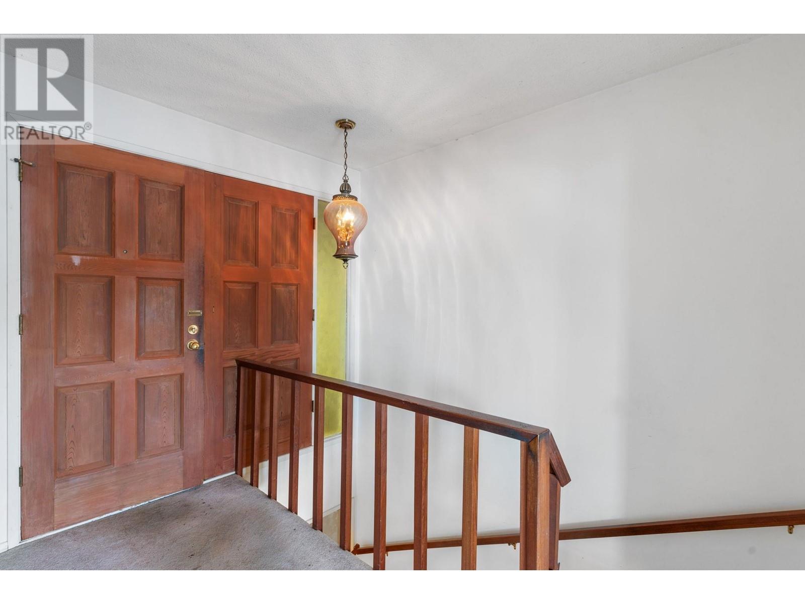 1208 Alderside Road, Port Moody, British Columbia  V3H 3A6 - Photo 3 - R2948028