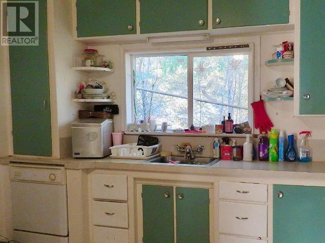 Property at 7153 ALBERNI STREET image 2
