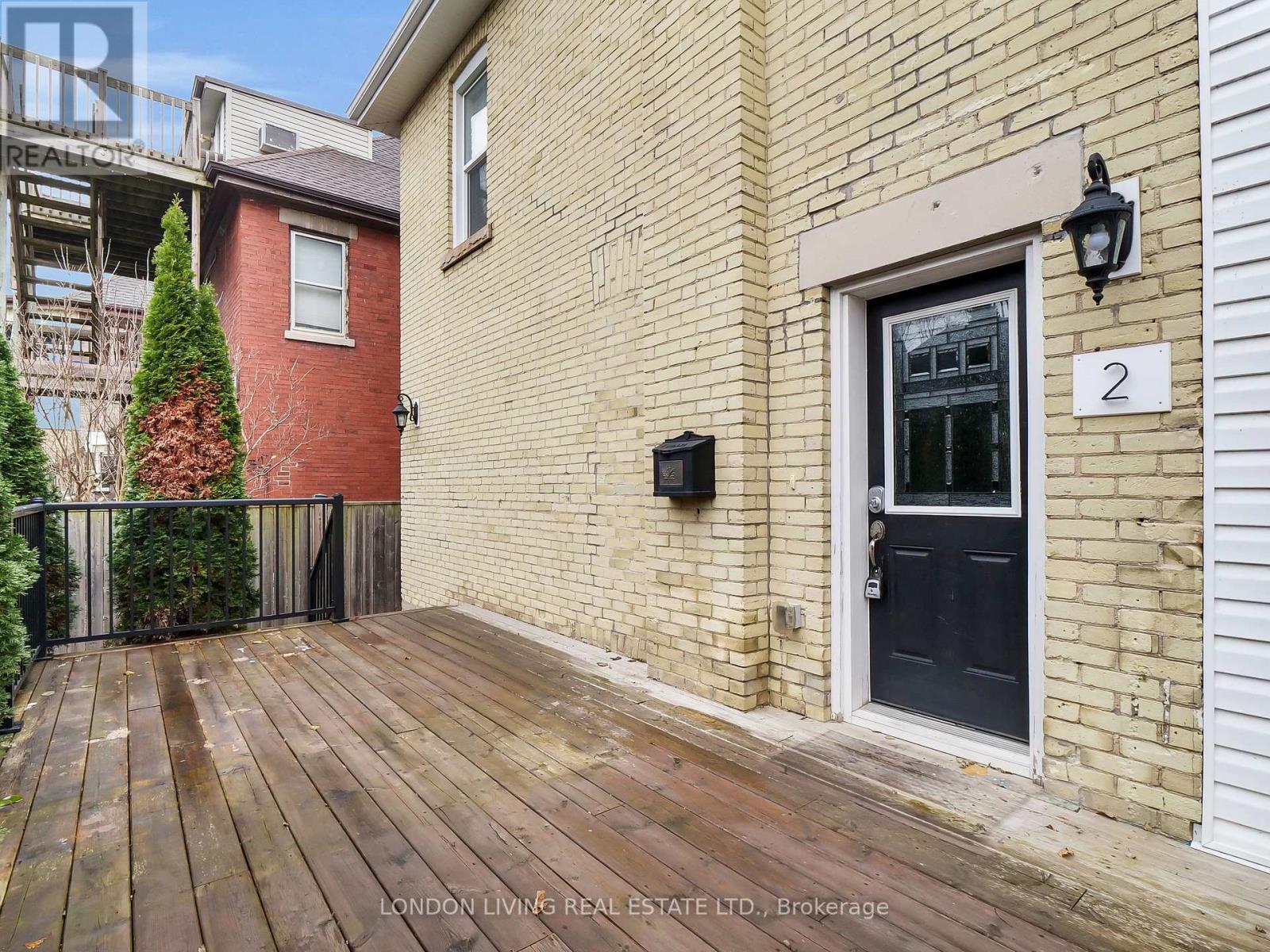 15 Beaconsfield Avenue, London, Ontario  N6C 1B6 - Photo 2 - X11823676