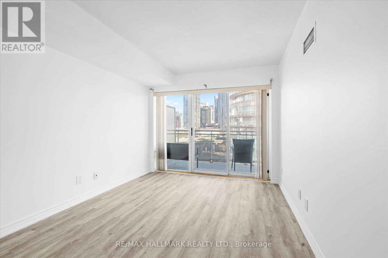 906 - 600 Queens Quay W, Toronto, Ontario  M5V 3M3 - Photo 18 - C11823539