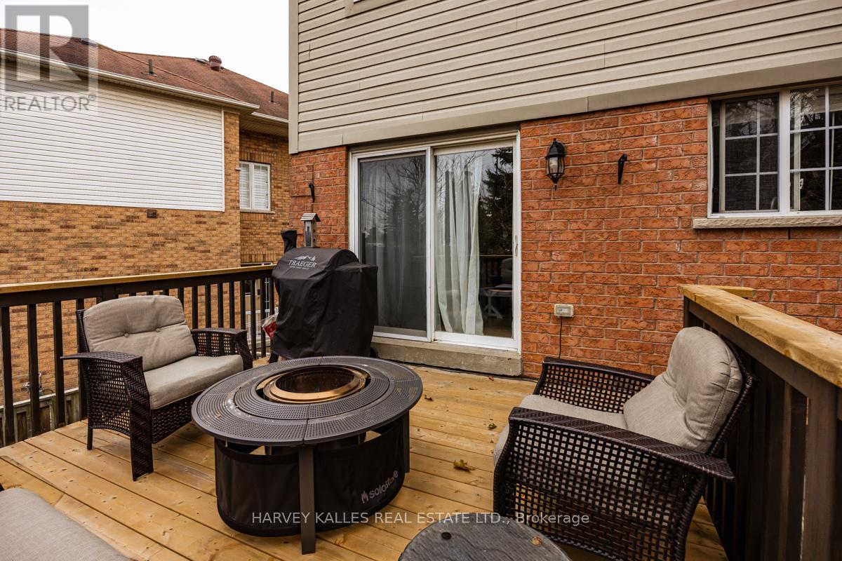 160 Millcliff Circle, Aurora, Ontario  L4G 7N8 - Photo 27 - N11823335