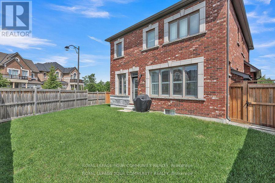 33 Prairie  Grass Crescent, East Gwillimbury, Ontario  L9N 1K3 - Photo 34 - N11823482