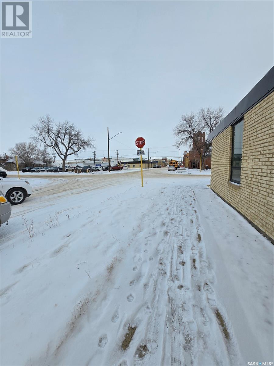 231 12th Avenue, Estevan, Saskatchewan  S4A 1E1 - Photo 34 - SK986584