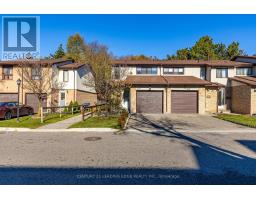 107 FOSTER CRESCENT, Brampton, Ontario