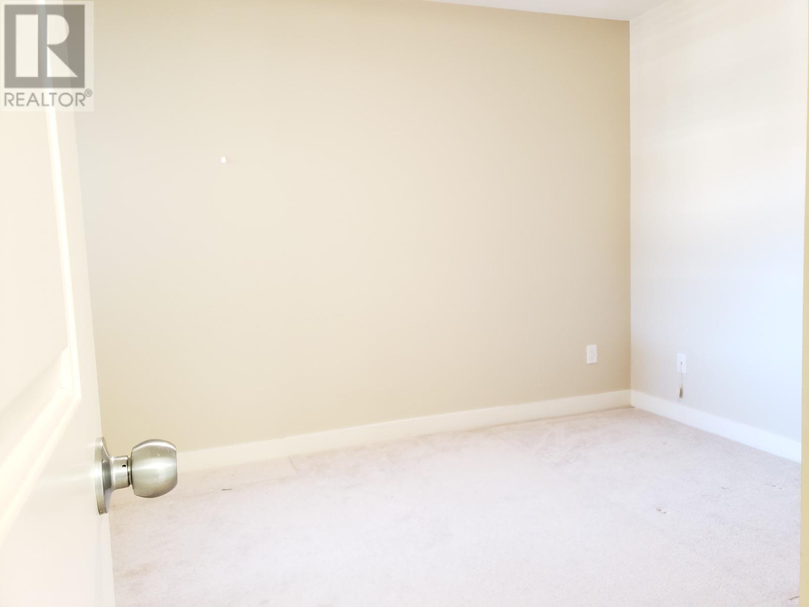 Listing Picture 10 of 22 : 14 5580 MONCTON STREET, Richmond / 烈治文 - 魯藝地產 Yvonne Lu Group - MLS Medallion Club Member