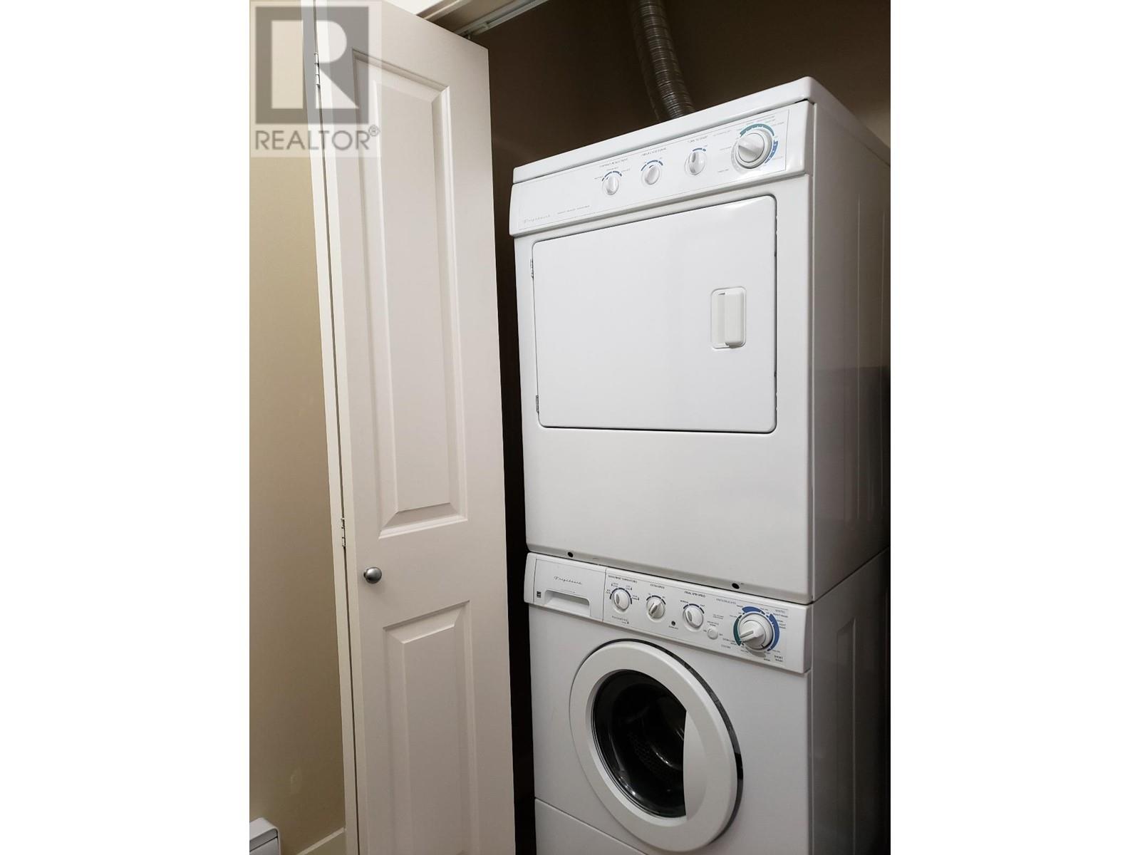 Listing Picture 20 of 22 : 14 5580 MONCTON STREET, Richmond / 烈治文 - 魯藝地產 Yvonne Lu Group - MLS Medallion Club Member