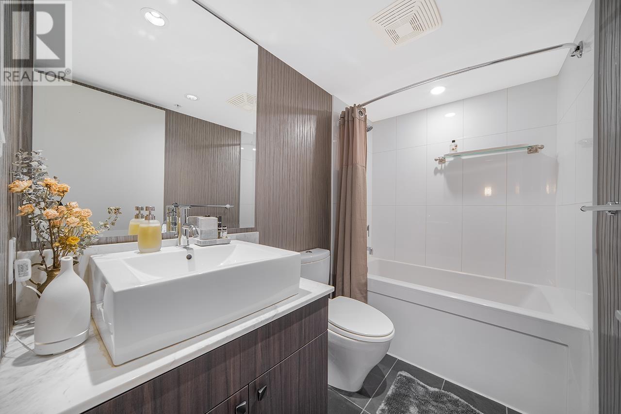 1683 W 8th Avenue, Vancouver, British Columbia  V6J 1T8 - Photo 24 - R2948076