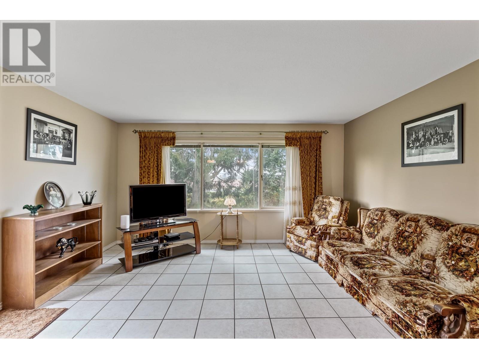 13448 Reichenbach Road, Pitt Meadows, British Columbia  V3Y 1Z1 - Photo 11 - R2948067