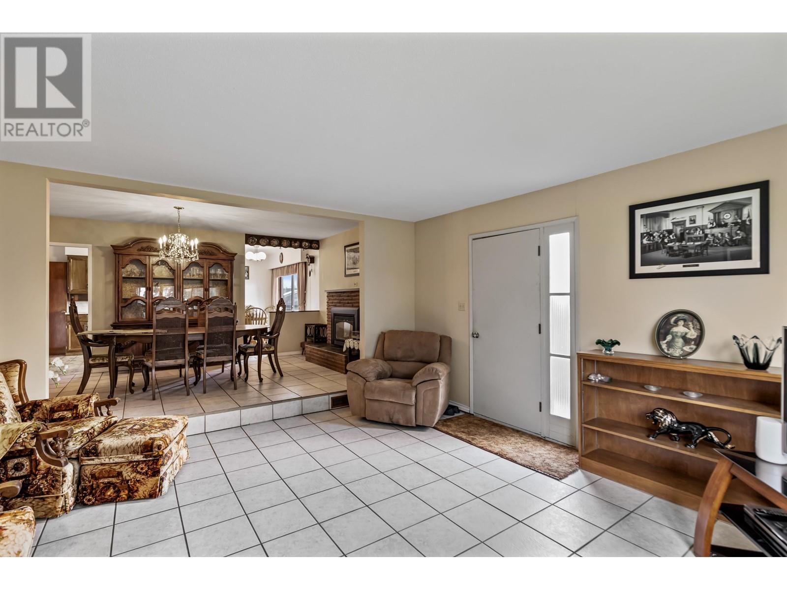 13448 Reichenbach Road, Pitt Meadows, British Columbia  V3Y 1Z1 - Photo 13 - R2948067