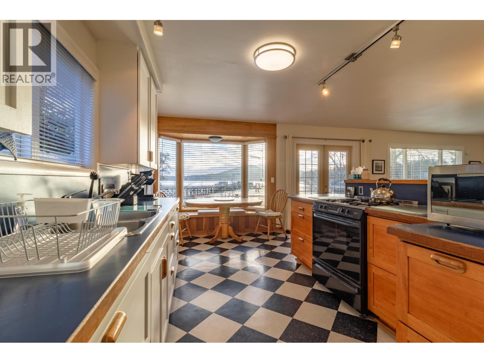 73 Madrona Road, Galiano Island, British Columbia  V0N 1P0 - Photo 24 - R2948068