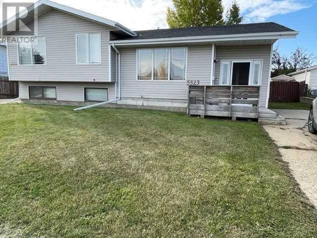 5521 31 Street, Lloydminster, Alberta  T9V 1R9 - Photo 4 - A2131805