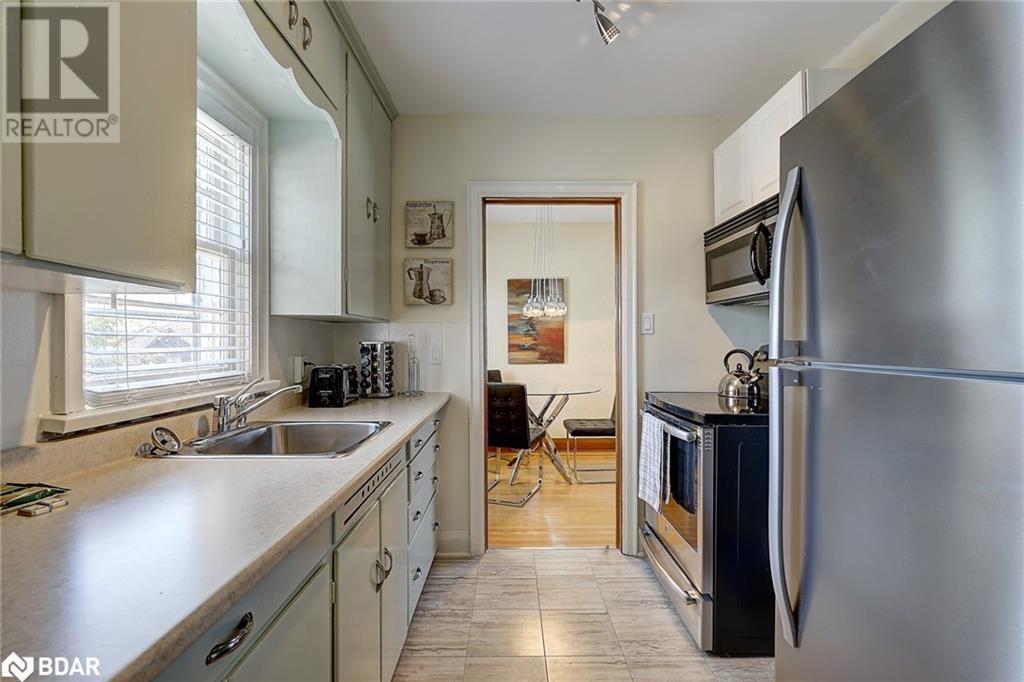 15 Parkside Drive Unit# 1, Barrie, Ontario  L4N 1W7 - Photo 4 - 40611834