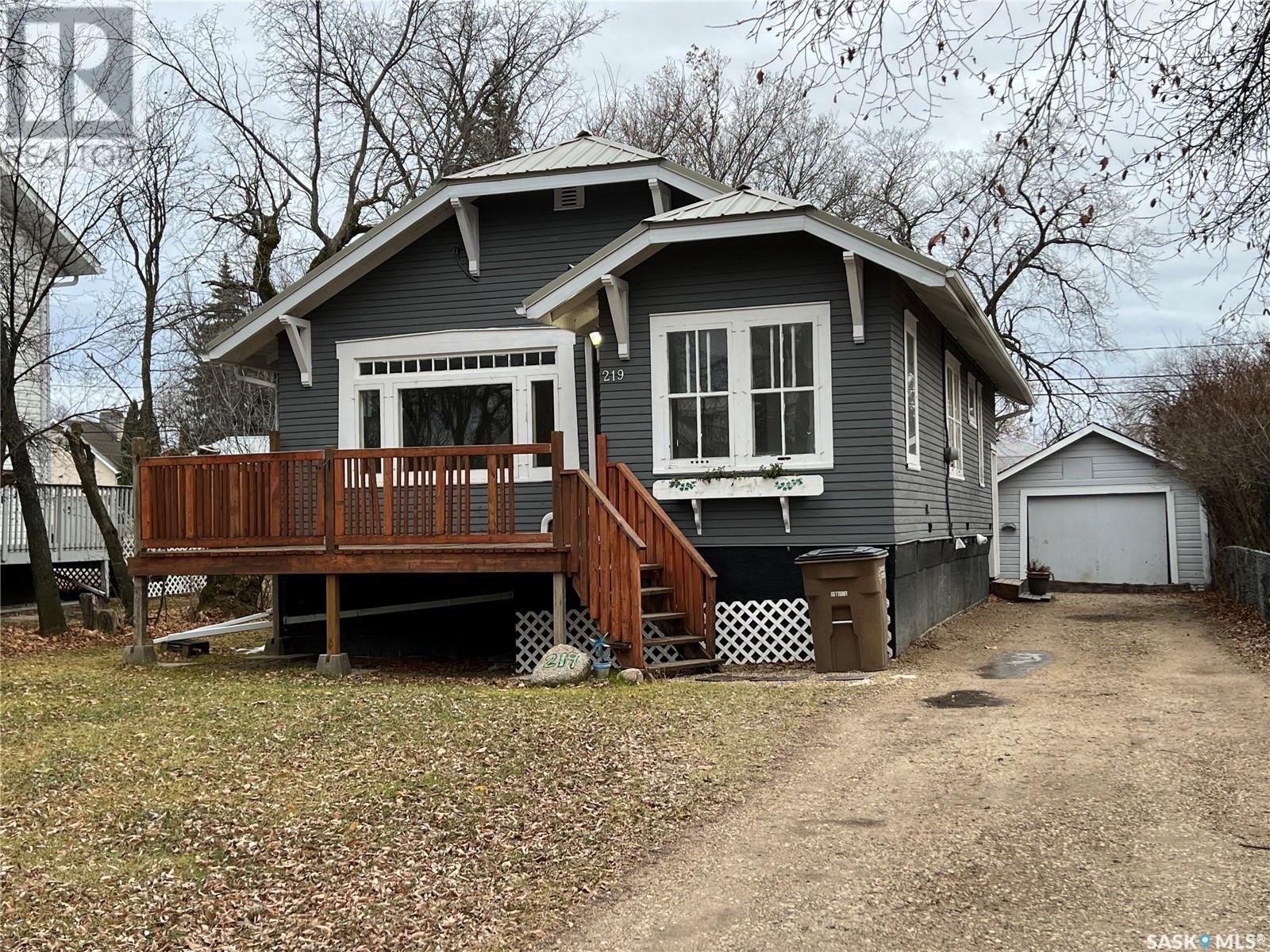 219 Macleod AVENUE E, Melfort, Saskatchewan