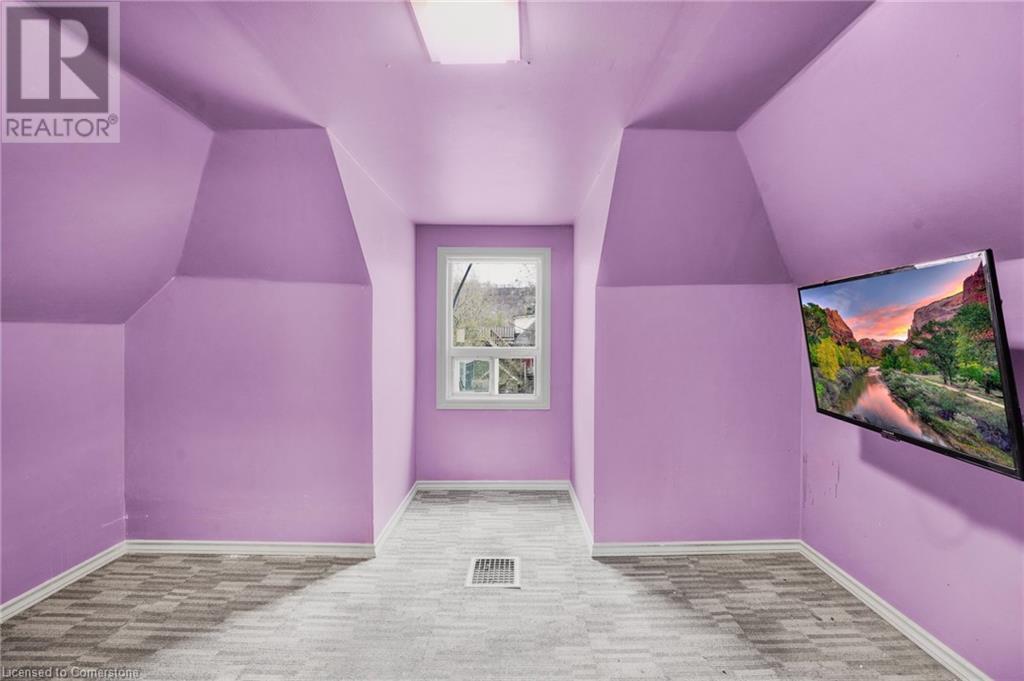 968 Main Street E, Hamilton, Ontario  L8M 1M8 - Photo 15 - 40679598