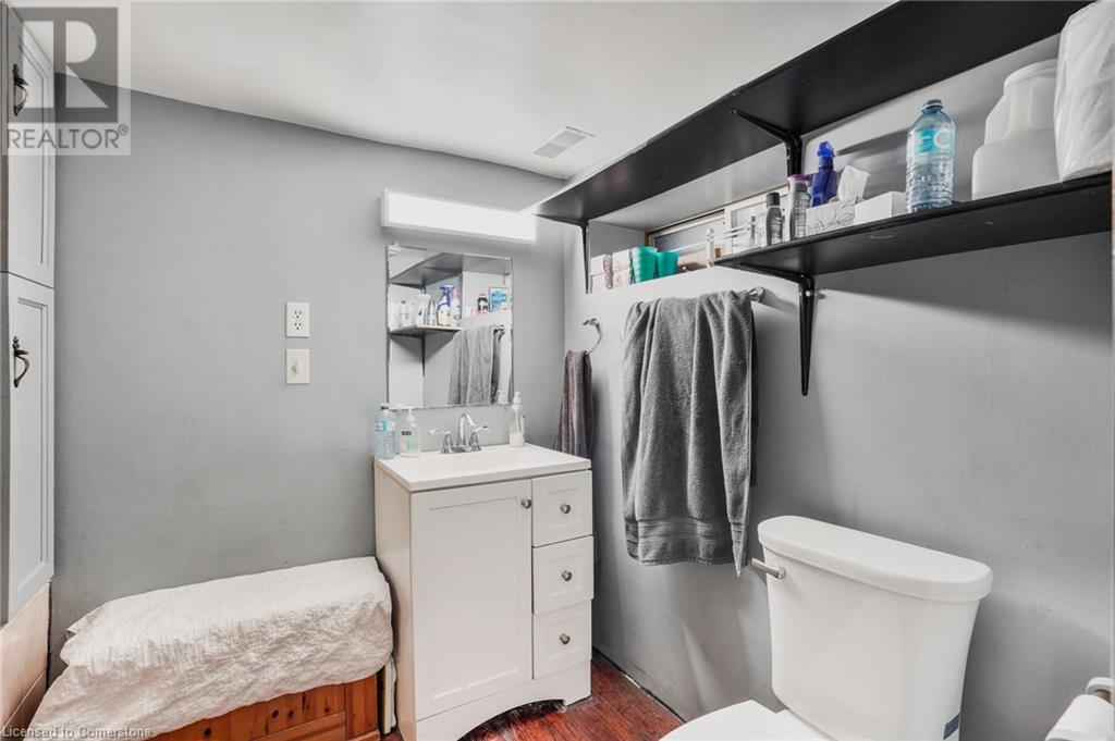 968 Main Street E, Hamilton, Ontario  L8M 1M8 - Photo 28 - 40679598