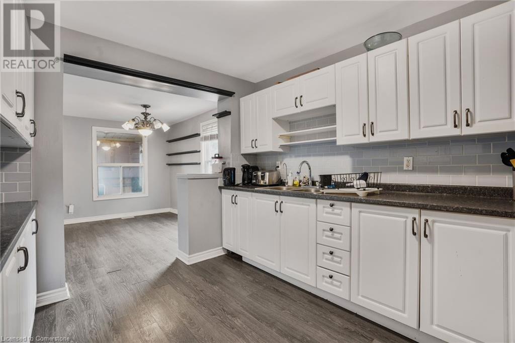 968 Main Street E, Hamilton, Ontario  L8M 1M8 - Photo 9 - 40679598