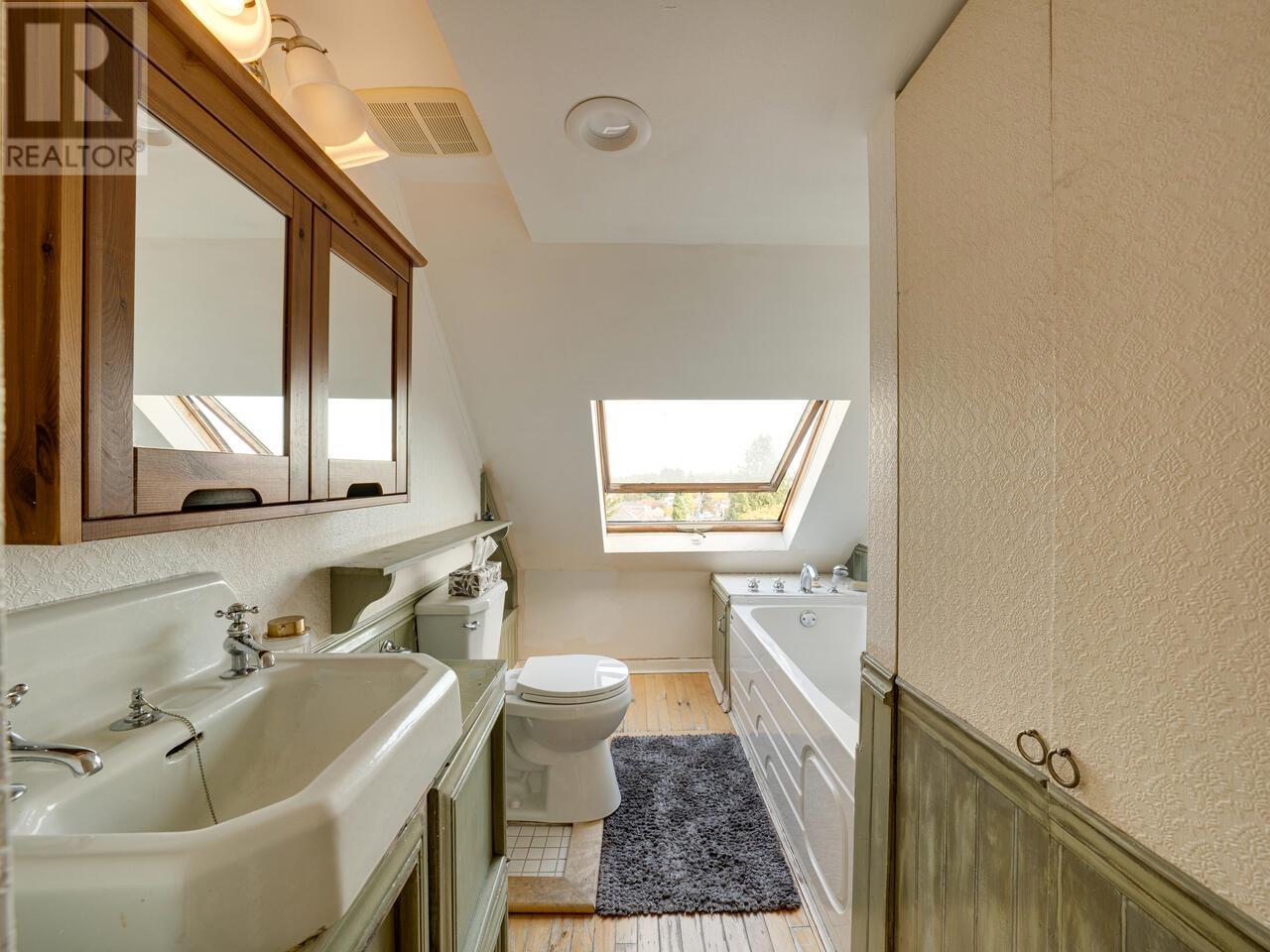 830 E 14th Avenue, Vancouver, British Columbia  V5T 2N6 - Photo 24 - R2940527